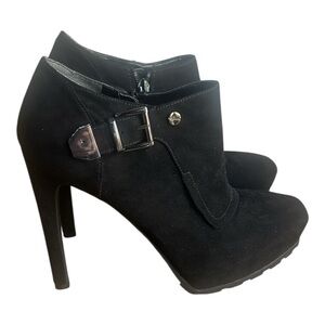 GUESS Black Suede Shootie Ankle Booties Stiletto Heel Size 8.5
